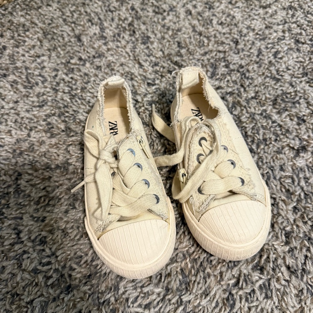 Zara raw edge sneakers